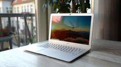 Why Ultrabooks Are the Perfect Devices for Frequent Flyers