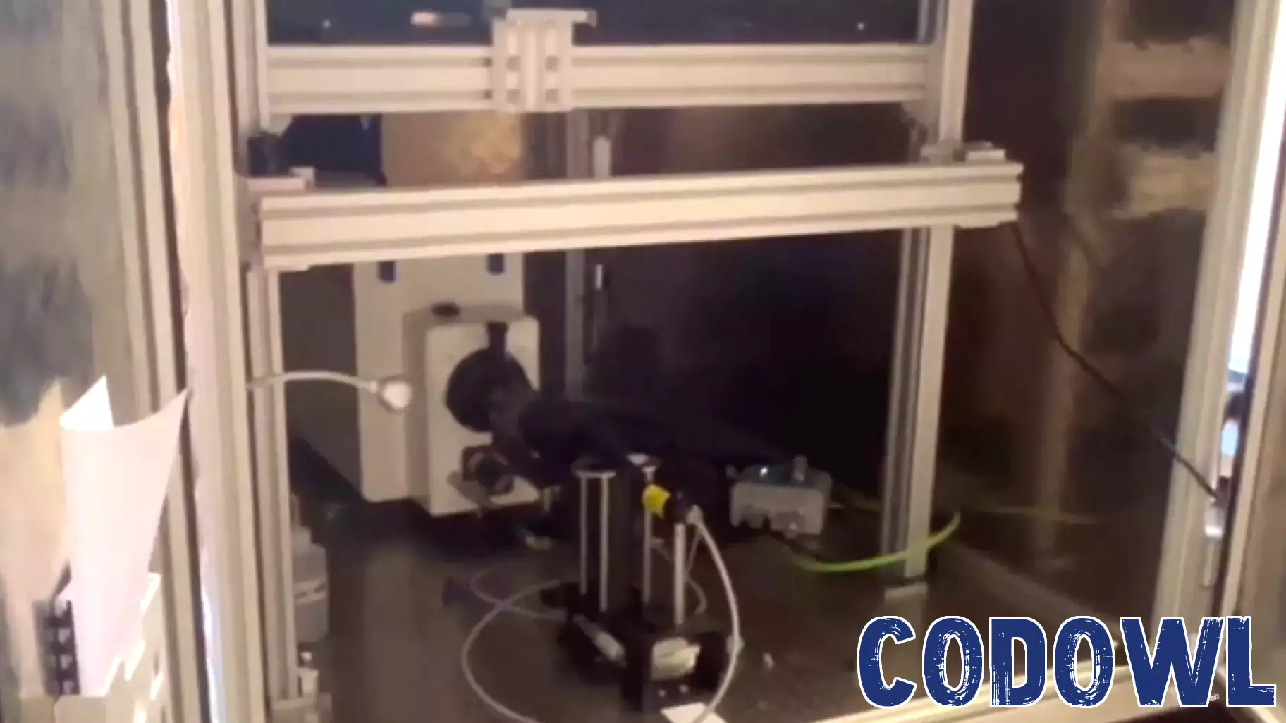 Unveiling Microscopic Particle Dynamics with Advanced Laser Technology
